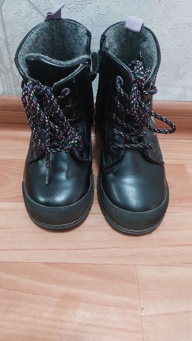 Ботинки весна-осень на девочку 27 размер