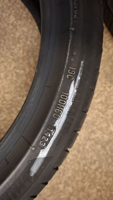 Единична лятна гума  Bridgestone 225 40 18