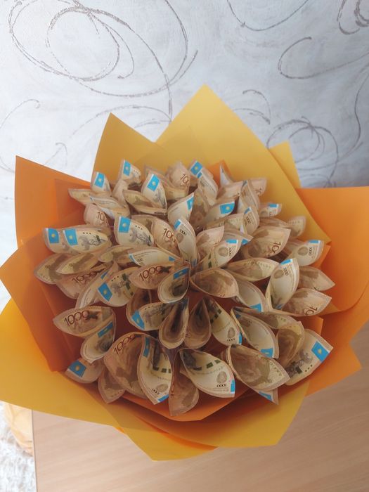 Денежный букет, комбинированный букет