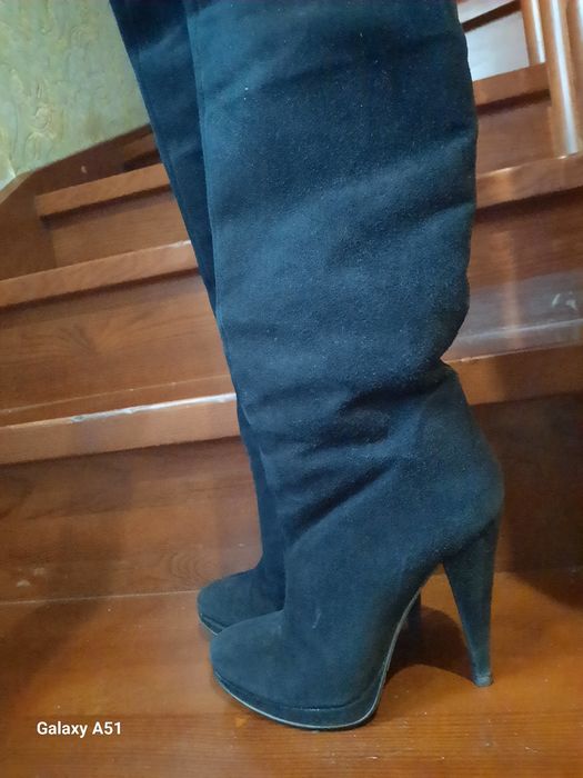 Сапоги замшевые, Италия