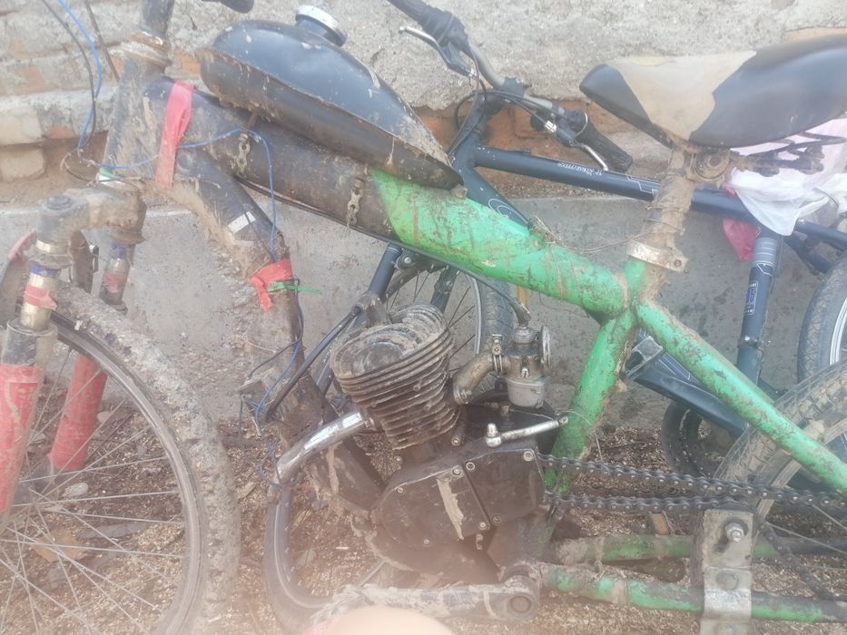 Dau la scinb pe un cross 49cc