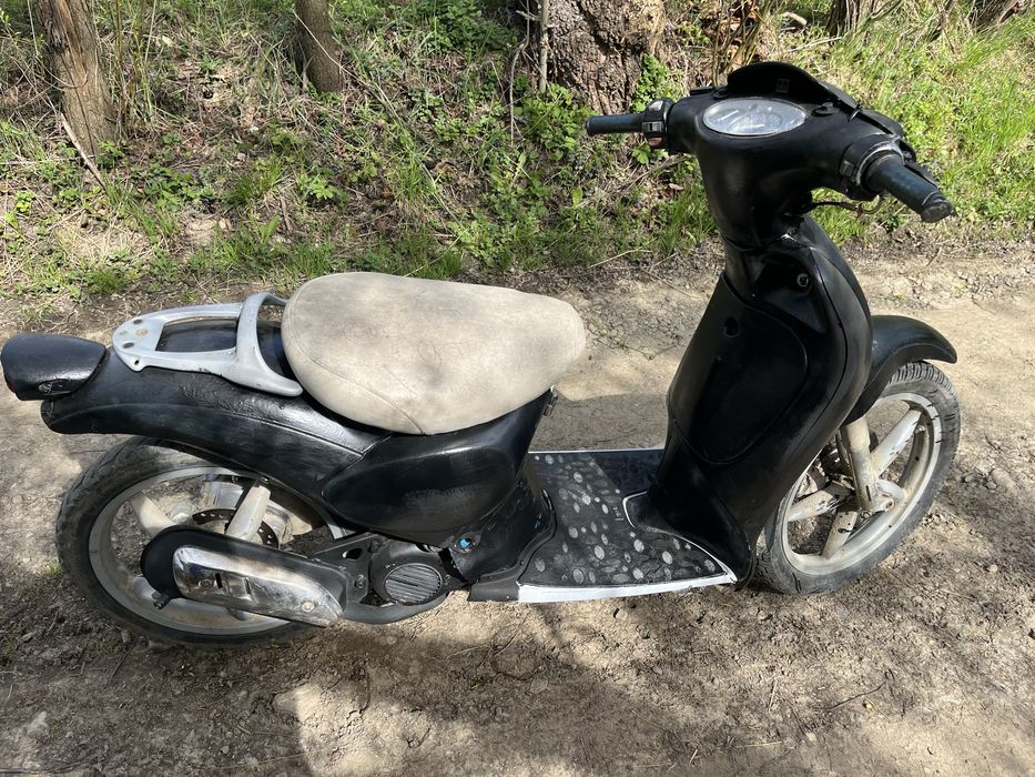 Scuter aprilia scarabeo