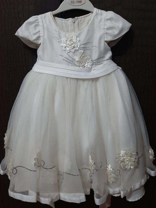 Платье праздничное