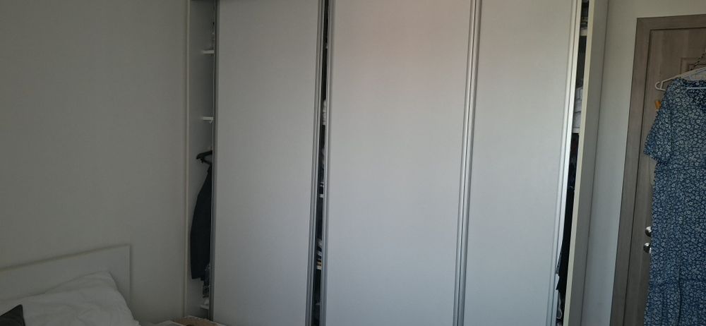 De vanzare apartament 2 camere decomandate