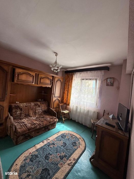 Apartament 3 camere Strada Victoriei, balcon și centrala proprie — fotografia 3