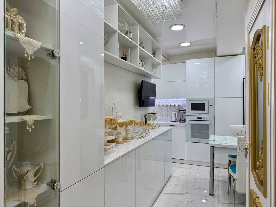 Тузель-3.Школа №282.Одна в две комнаты.Ипотеки нет.