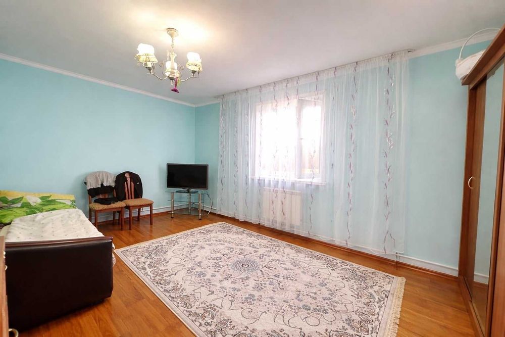 Продам дом в районе КСК