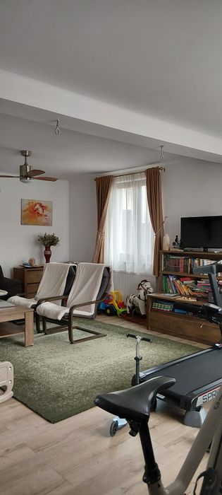 Casa 4 camere, 10 arii teren, priveliste deosebita