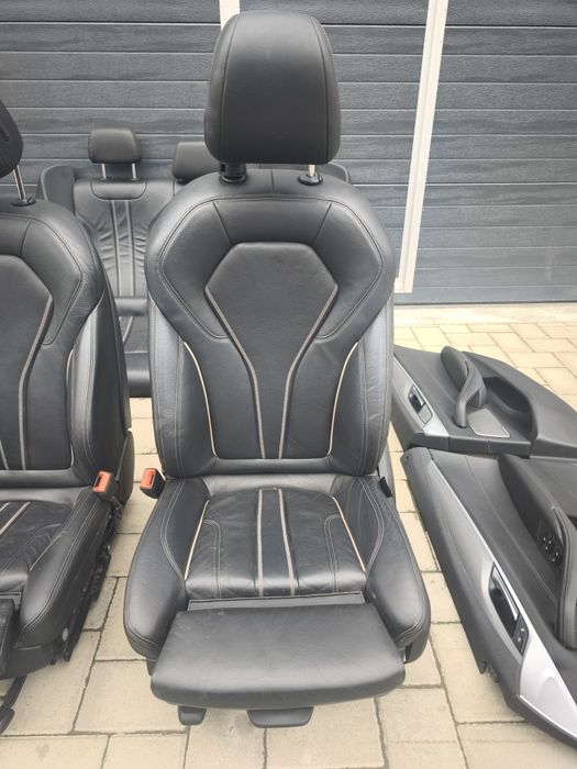 Interior piele neagra incalzit recaro BMW seria 5 G30 2018