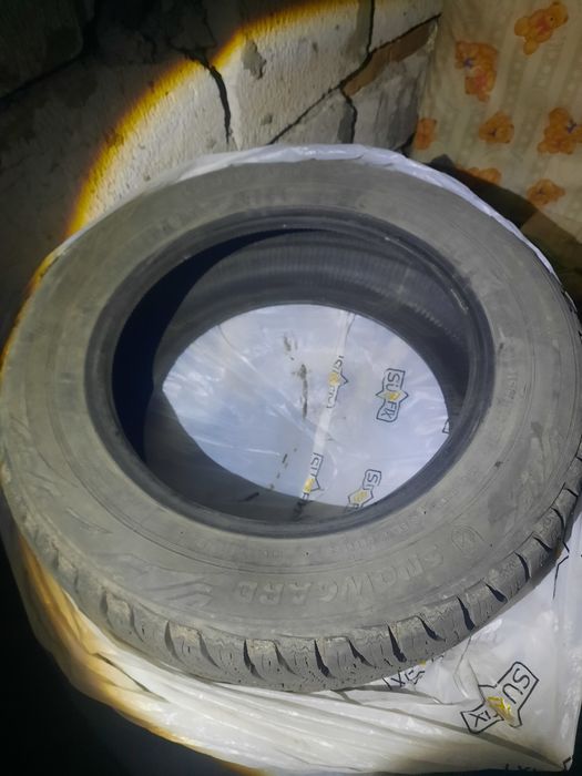 Шыпованая резина р 16