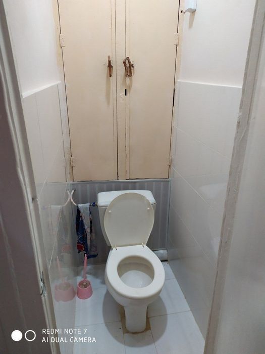 Продажа Чиланзар 20  2/8/9. Бывшее общежитие Срочно.