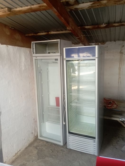 Холодильник витринный