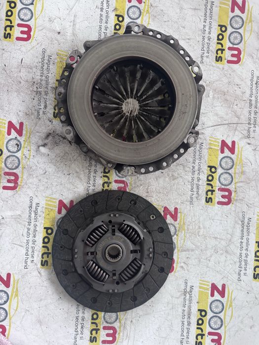 Set kit ambreaj placa disc Peugeot 208 Citroen C3 1,2 benzina HM01 HM05 2013-2019