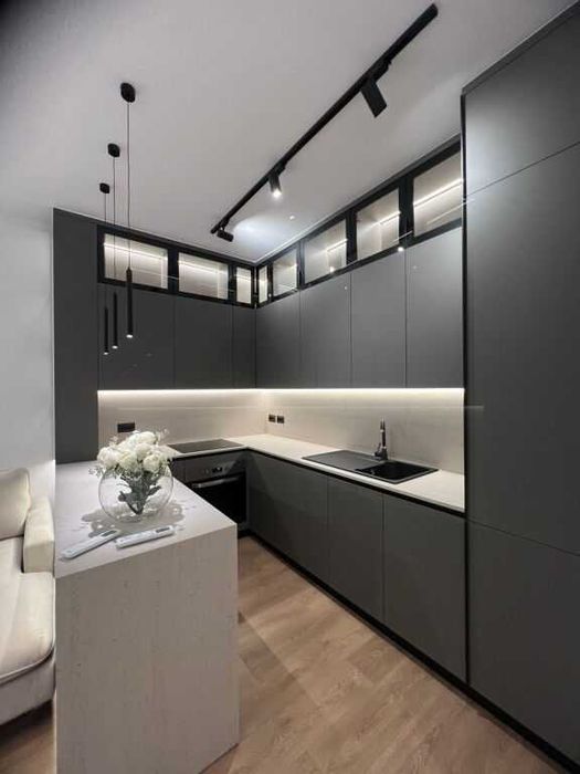 Продава се Тристаен апартамент в София, Манастирски ливади - 106 кв.м за 1491 €/кв.м - Снимка #1