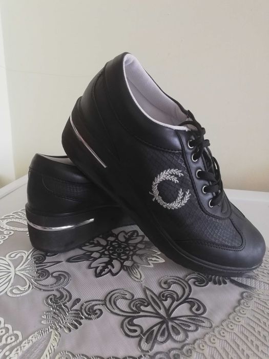 Дамски маратонки