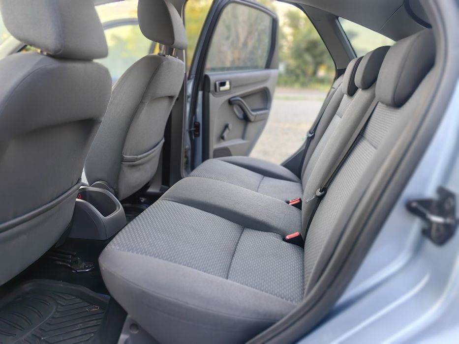 Ford Focus, BENZINA1.6, 123.200km, km reali