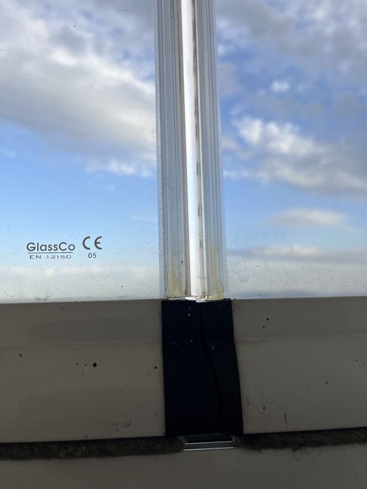 Продавам Безпрофилно остъкление за тераса