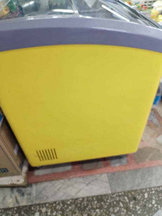 Морозильник-витринный