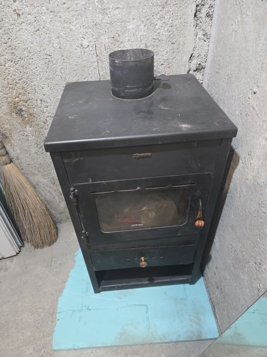 Продавам камина Прити