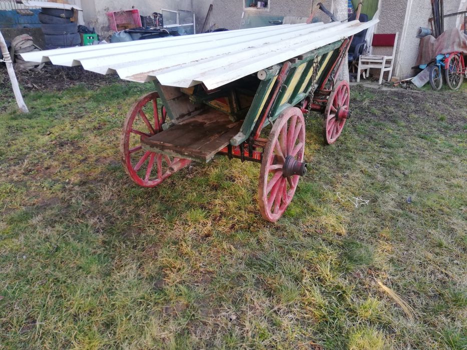 Каруца изправна за управление и колекции