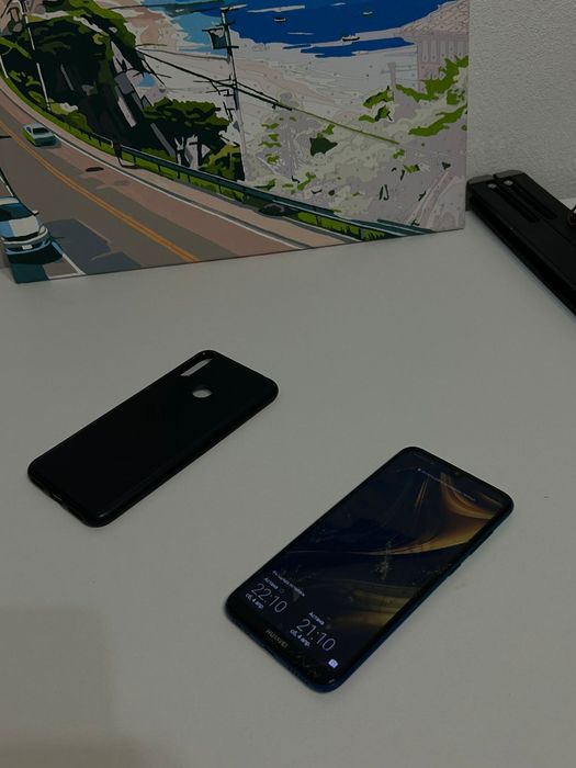 Телефон Huawei Y7