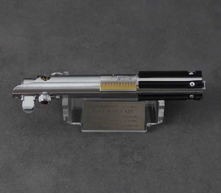 Sabie Star Wars Ep7 Graflex Neopixel cu Proffie 3.9 de la 89Sabers NOU