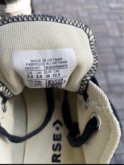 Tenisi Conerse, nr 36