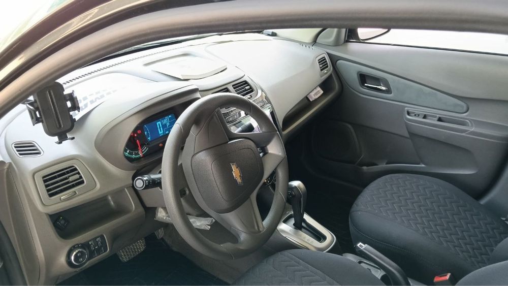 Chevrolet Cobalt 2023 — 3