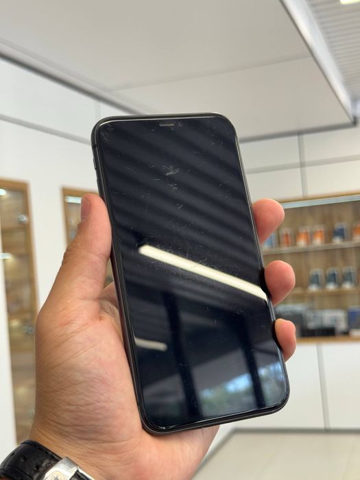 iPhone  11 64 GB