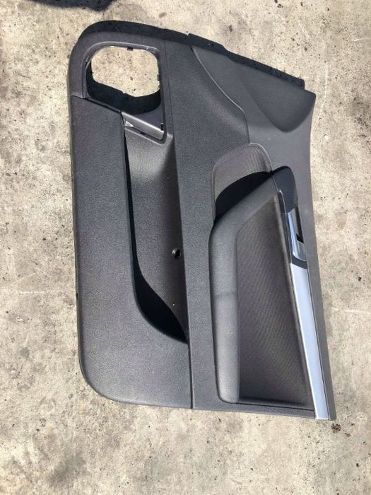 fata usa  dreapta fata audi  a3 8p