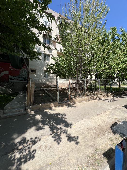 Kvartira sotiladi Rakat Korzinka 4 xonali, 1 etaj