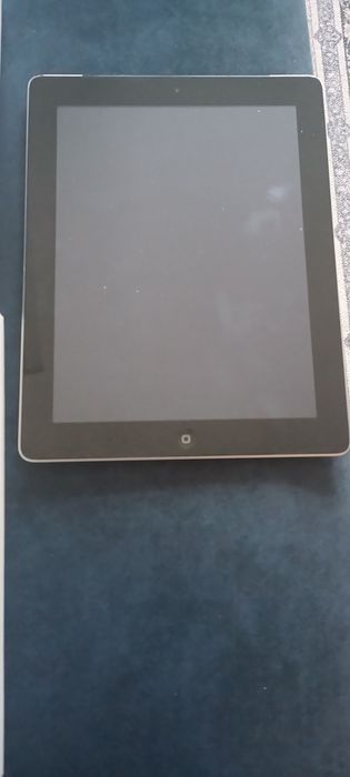 Продам iPad 2012 года