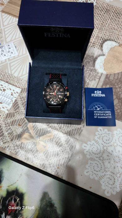 Часовник Festina