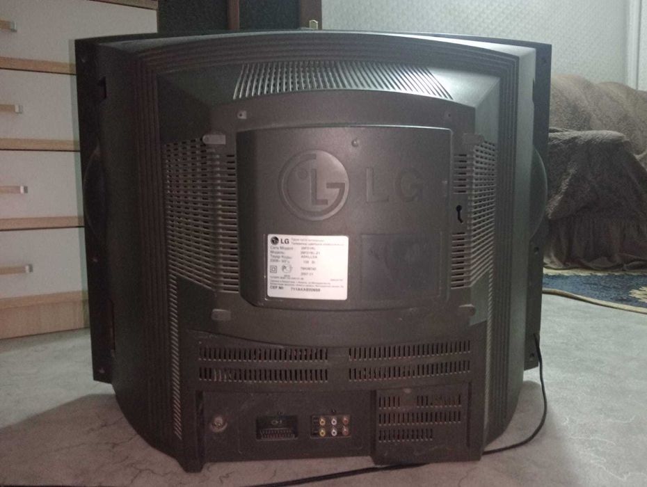 Телевизор  LG  в хорошем состоянии