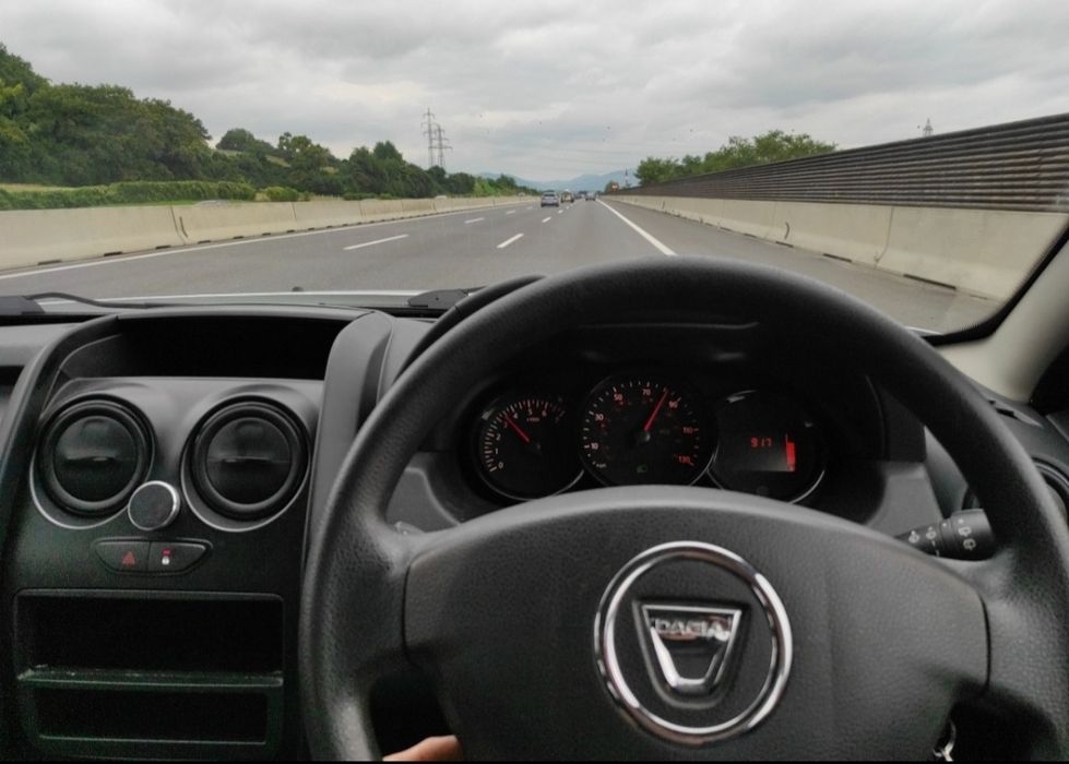 Vand Dacia Duster import Uk avariat