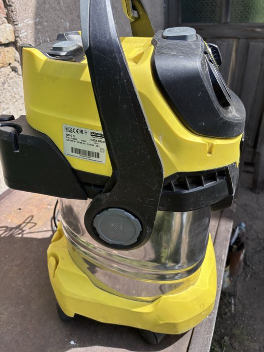 Пылесос Karcher wd5