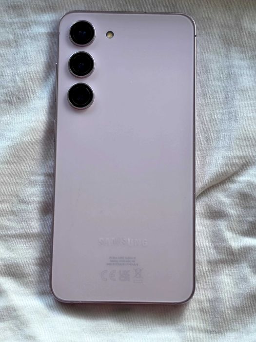 Продавам Samsung galaxy s23