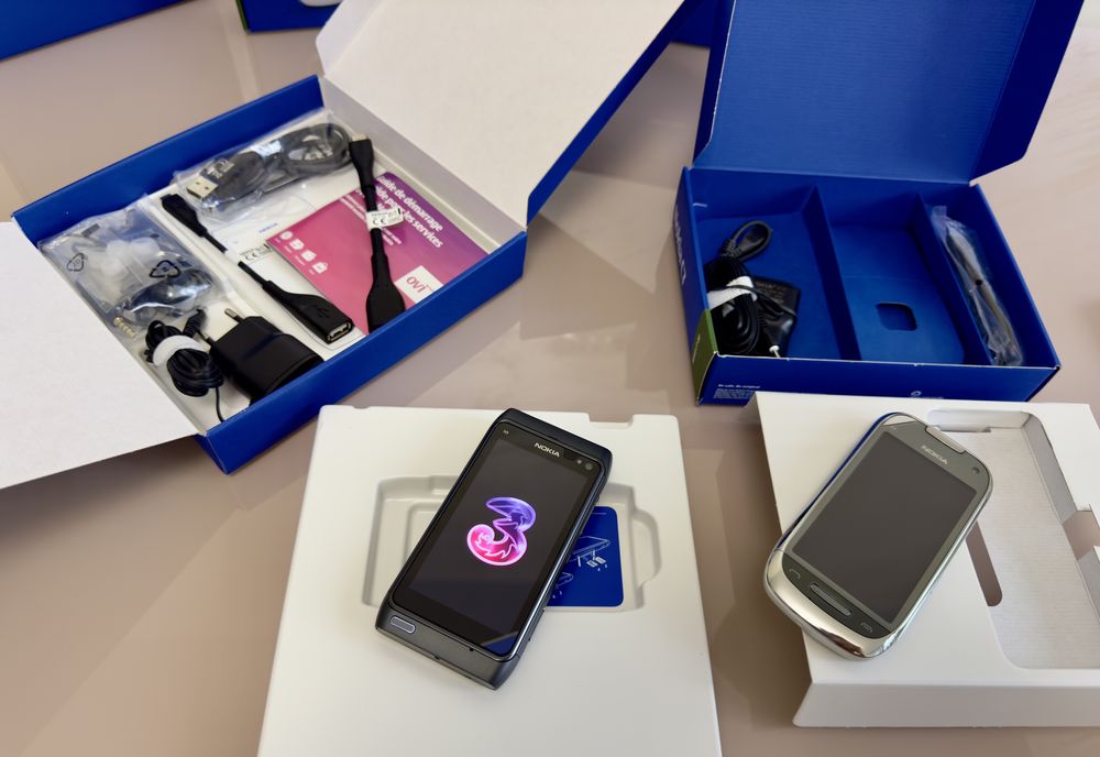 Nokia N8 / Nokia C7 NOi Raritate pentru nostalgici , colectionari