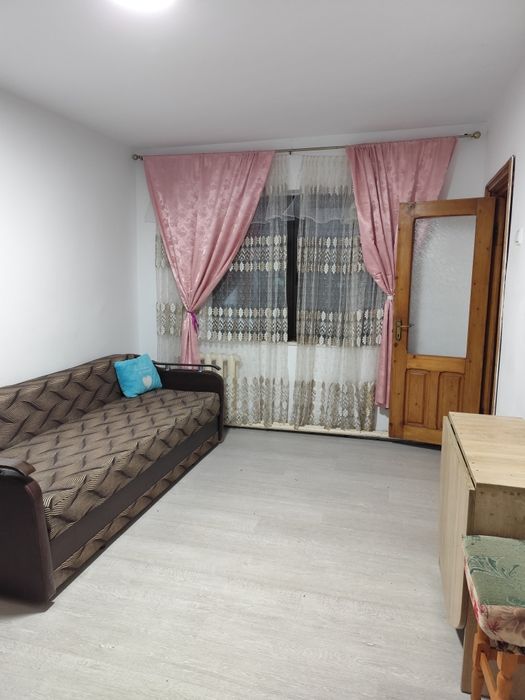 Apartament de închiriat