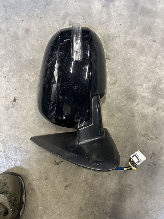 броя ляво и 1 брой дясно огледало Mitsubishi Outlander 3 (2013-2021)