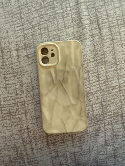 Калъфи за айфон 11 и 12