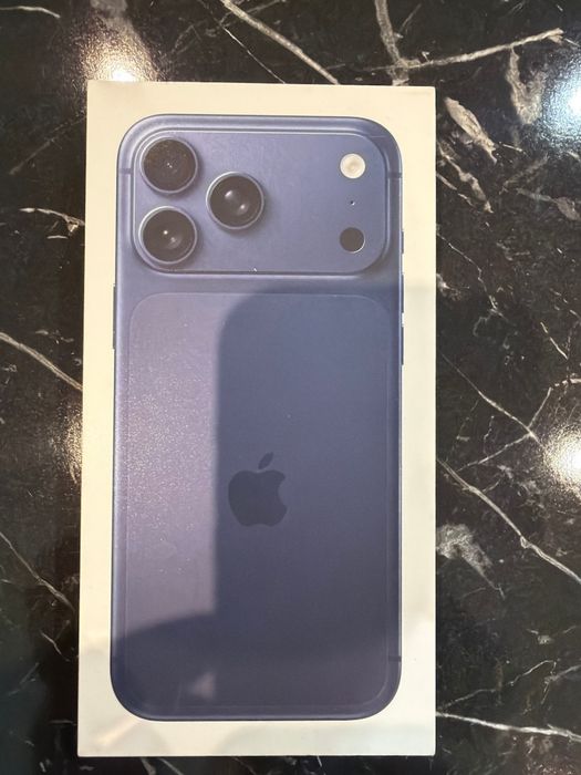Apple Iphone 17 Pro Max 512GB Deep Blue + Гаранция!