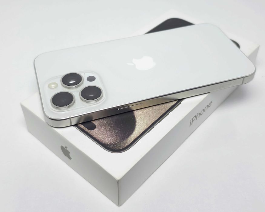 iPhone 15 Pro Max 256GB White Titanium