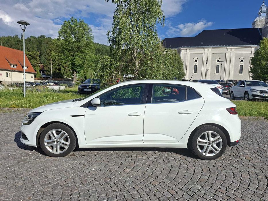 RENAULT Megane 2020 — imagine 2