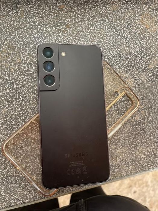 Продавам отличен телфон СПЕШНО!