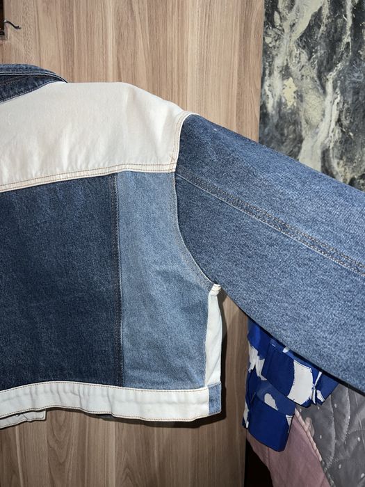 Джинсовая кроп куртка missguided