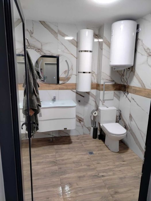 Дава се под наем Тристаен апартамент в Варна, Младост 1 - 100 кв.м за 816 € - Снимка #10