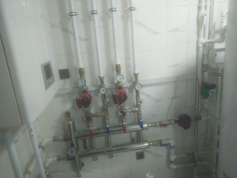 Опытный сантехник