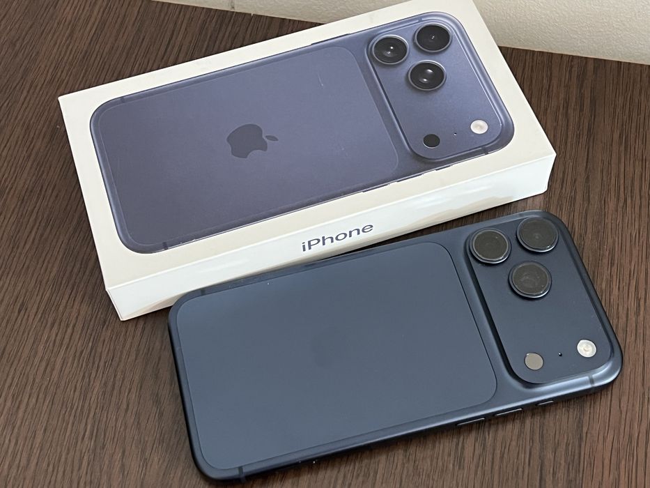 Amanet Royal CB: Iphone 17 pro max 512 gb neverlocked baterie 100