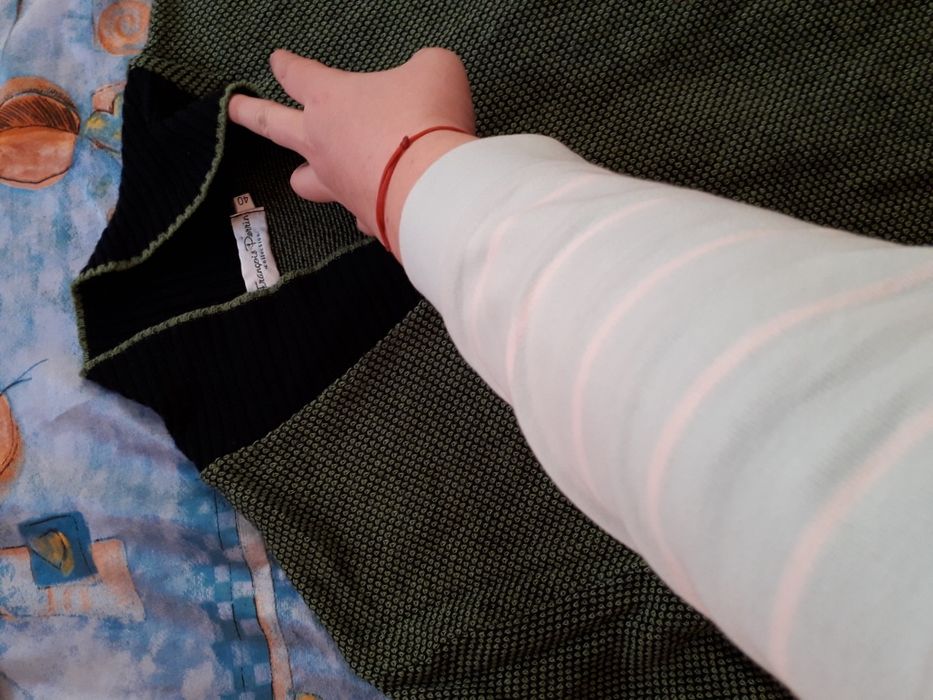 РАЗПРОДАЖБА на дамски блузи с дълъг ръкав - различни размери